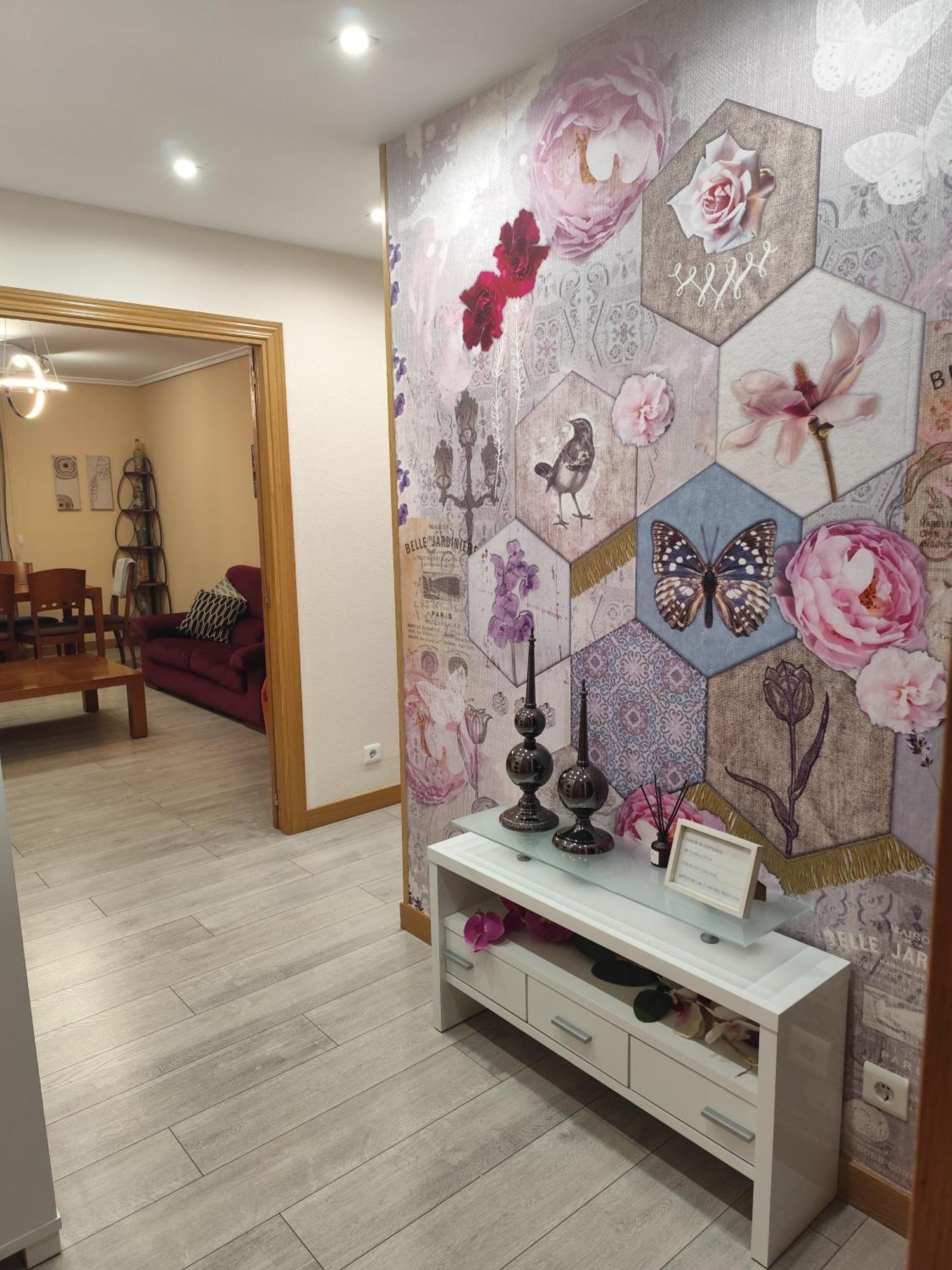 Apartamento De Tres Dormitorios Con Garaje Y Todos Los Servicios Cerca Burgo Eksteriør billede